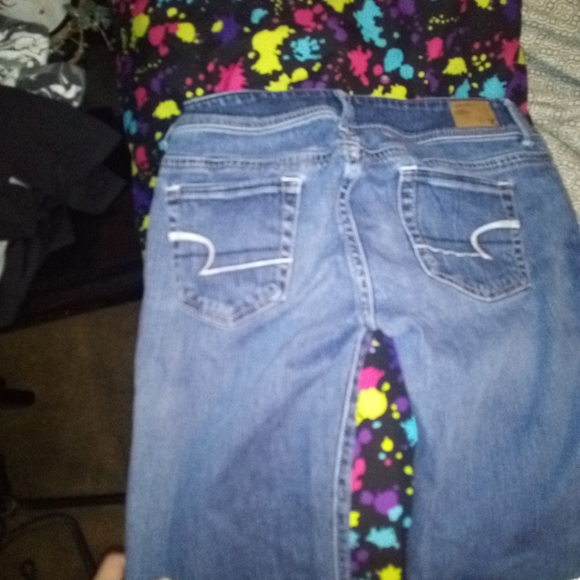 Leggings & Jeans - Picture 8 of 8